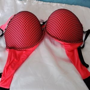 Victoria Secret bombshells bra.